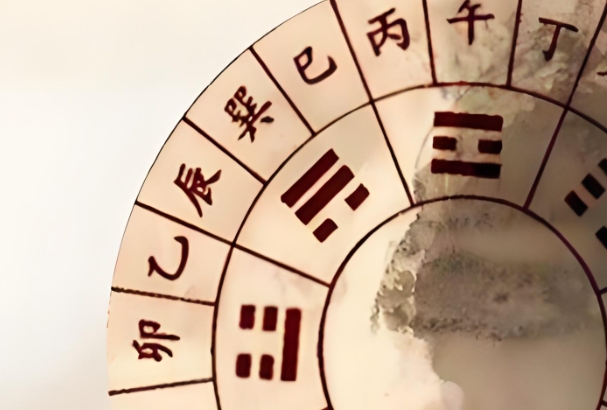 2点到3点梦见蛇被惊醒图片